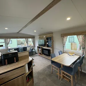 Appleblossom Lodge, Lido Leisure Park, Knaresborough